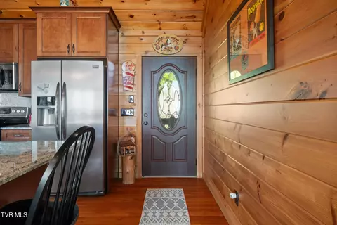 Entry Way - 316 Reflections Pt Trail Fancy Gap Va 24328, Fancy Gap, VA 24328 photo 1 of 1