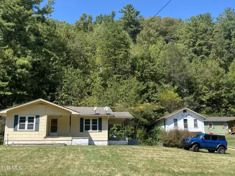 1535 Highway 321 Hampton Tn 37658, Hampton, TN 37658