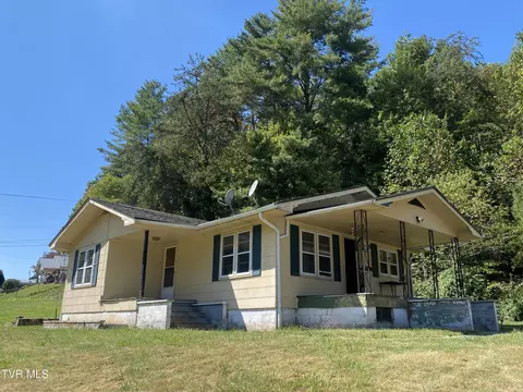 1535 Highway 321 Hampton Tn 37658, Hampton, TN 37658 photo 2