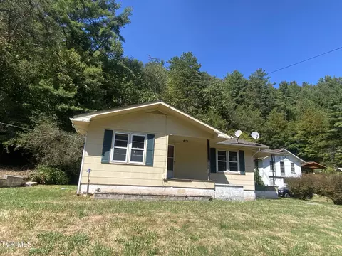 1535 Highway 321 Hampton Tn 37658, Hampton, TN 37658 photo 6