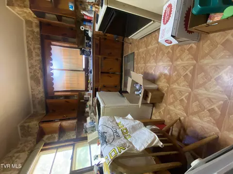 1535 Highway 321 Hampton Tn 37658, Hampton, TN 37658 photo 8