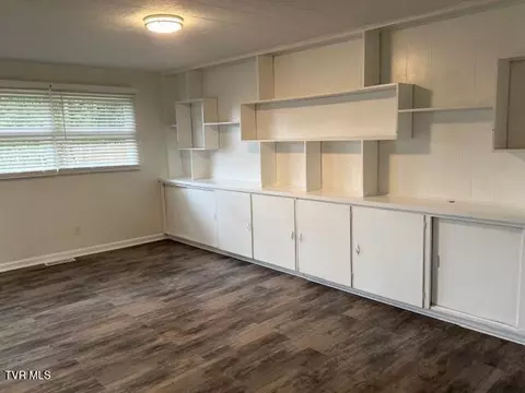 812 Meadowview Street Erwin Tn 37650, Erwin, TN 37650