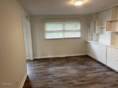812 Meadowview Street Erwin Tn 37650, Erwin, TN 37650 photo 2