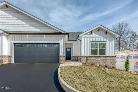 106 Klm Drive 14 Johnson City Tn 37615, Johnson City, TN 37615