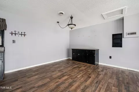 Living - 419 Rock Creek Road Erwin Tn 37650, Erwin, TN 37650 photo 11 of 14