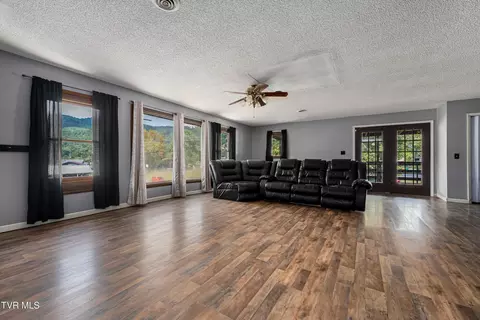 Living - 419 Rock Creek Road Erwin Tn 37650, Erwin, TN 37650 photo 7 of 14