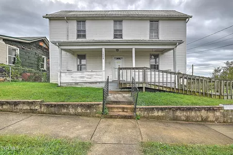 1009 Massachusetts Avenue Bristol Va 24201, Bristol, VA 24201
