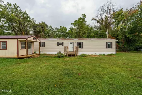 140 Peters Hollow Rd Road Elizabethton Tn 37643, Elizabethton, TN 37643