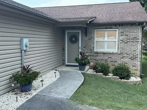 208 Haley Circle Circle 2 Gray Tn 37615, Gray, TN 37615 photo 4