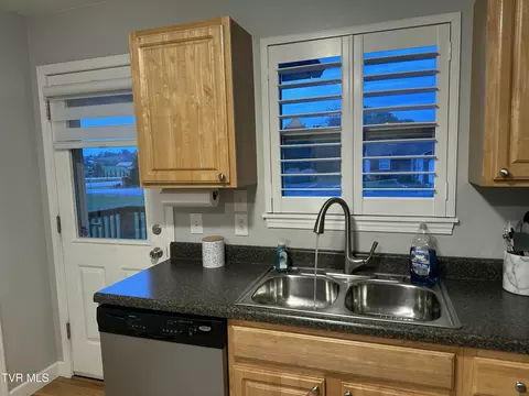 208 Haley Circle Circle 2 Gray Tn 37615, Gray, TN 37615 photo 20