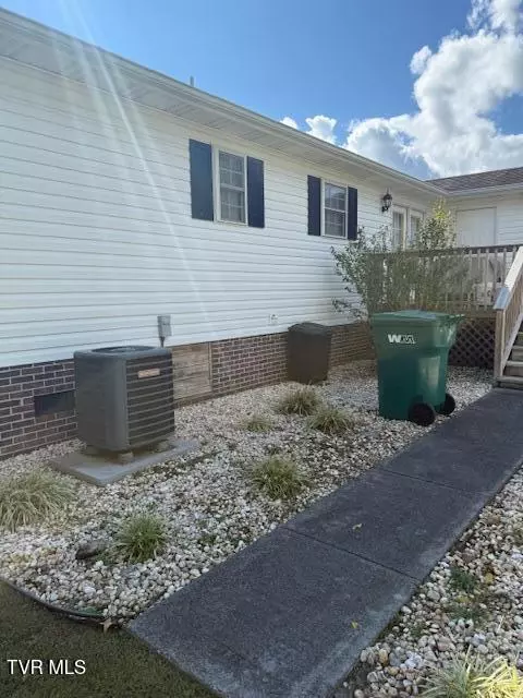 Exterior - 165 Smith Avenue Erwin Tn 37650, Erwin, TN 37650 photo 8 of 10