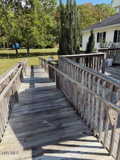 Exterior - 165 Smith Avenue Erwin Tn 37650, Erwin, TN 37650 photo 6 of 10