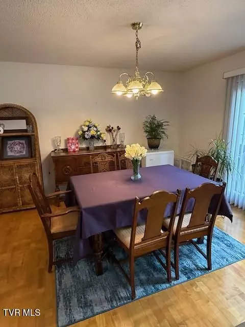Dining - 165 Smith Avenue Erwin Tn 37650, Erwin, TN 37650 photo 2 of 3