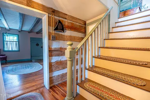 Entry Way - 303 E Main Street Abingdon Va 24210, Abingdon, VA 24210 photo 1 of 5