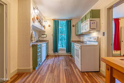 Kitchen - 303 E Main Street Abingdon Va 24210, Abingdon, VA 24210 photo 1 of 5