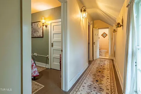 Entry Way - 303 E Main Street Abingdon Va 24210, Abingdon, VA 24210 photo 5 of 5