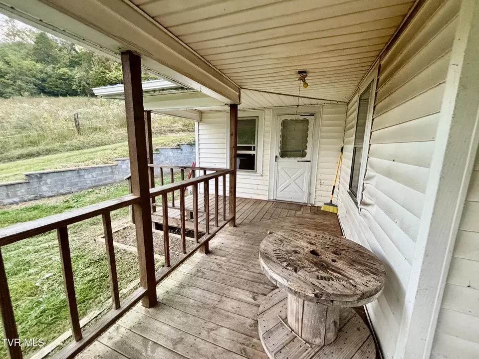 Exterior - 1625 Red Fletcher Road Jonesville Va 24263, Jonesville, VA 24263 photo 9 of 12