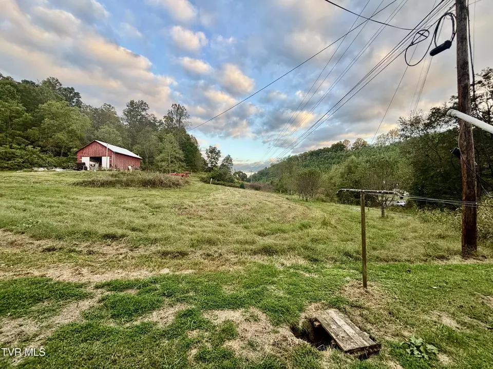 Exterior - 1625 Red Fletcher Road Jonesville Va 24263, Jonesville, VA 24263 photo 11 of 12