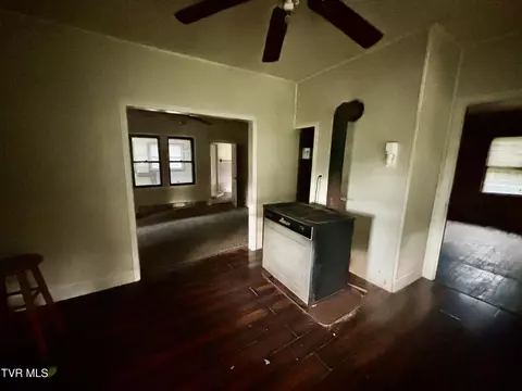 Entry Way - 1625 Red Fletcher Road Jonesville Va 24263, Jonesville, VA 24263 photo 1 of 1