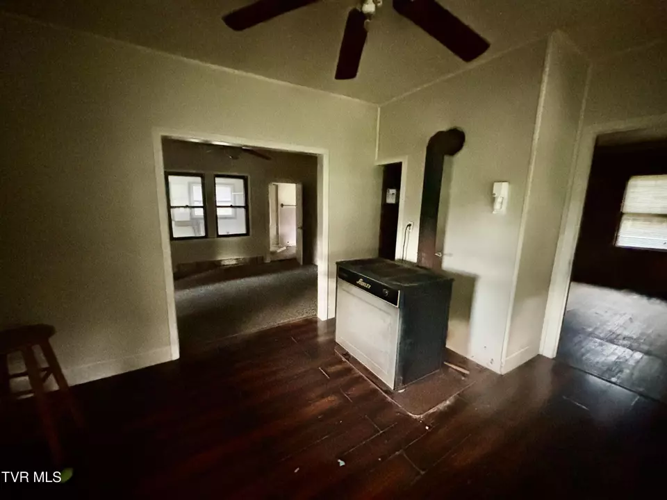 Entry Way - 1625 Red Fletcher Road Jonesville Va 24263, Jonesville, VA 24263 photo 1 of 1