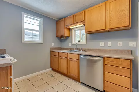 Kitchen - 219 New Avenue Erwin Tn 37650, Erwin, TN 37650 photo 2 of 4