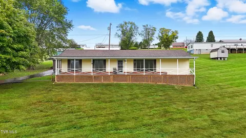 147 Seven Springs Drive Castlewood Va 24224, Castlewood, VA 24224