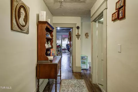 Entry Way - 315 Love Street Erwin Tn 37650, Erwin, TN 37650 photo 3 of 4