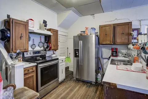 Kitchen - 315 Love Street Erwin Tn 37650, Erwin, TN 37650 photo 2 of 4