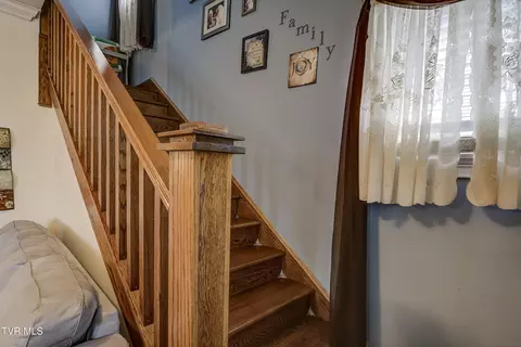 Entry Way - 315 Love Street Erwin Tn 37650, Erwin, TN 37650 photo 1 of 4