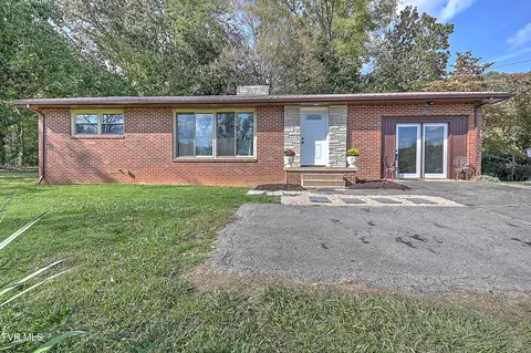 1204 W Carters Valley Road Kingsport Tn 37660, Kingsport, TN 37660