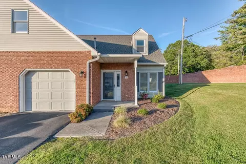 Exterior - 1725 W Lakeview Drive 1 Johnson City Tn 37601, Johnson City, TN 37601 photo 1 of 6