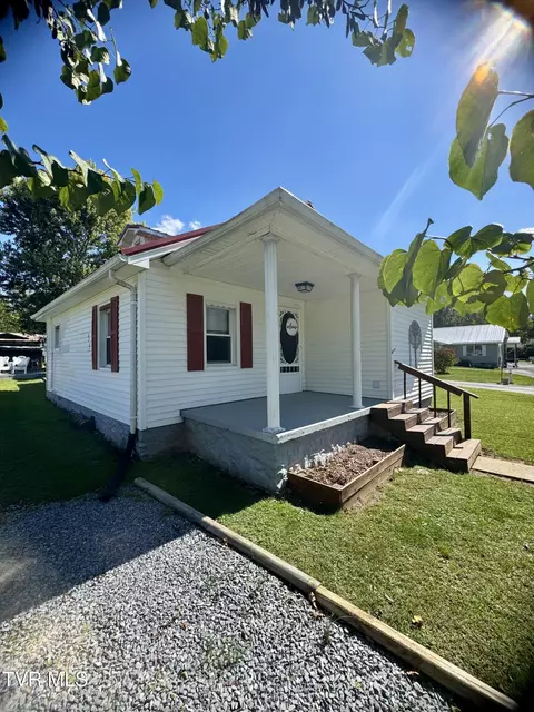 Exterior - 136 Elliott Avenue Erwin Tn 37650, Erwin, TN 37650 photo 3 of 10