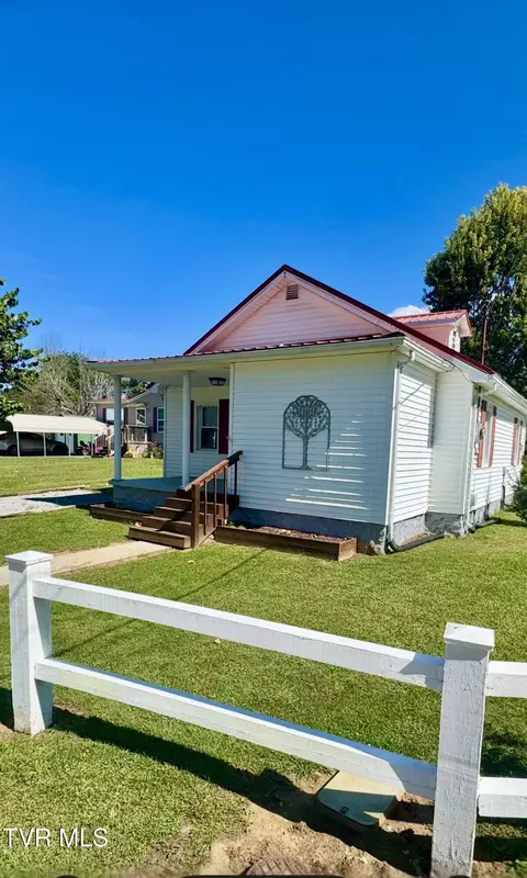136 Elliott Avenue Erwin Tn 37650, Erwin, TN 37650
