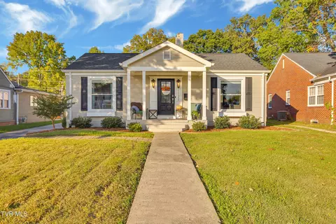 1122 Catawba Street Kingsport Tn 37660, Kingsport, TN 37660