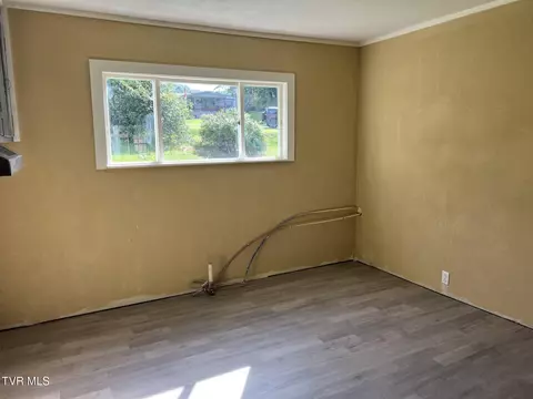 Living - 6724 Birchfield Road Wise Va 24293, Wise, VA 24293 photo 5 of 8