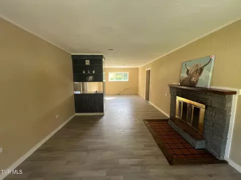 Living - 6724 Birchfield Road Wise Va 24293, Wise, VA 24293 photo 1 of 8