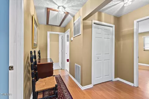 Entry Way - 906 Hanson Drive Johnson City Tn 37601, Johnson City, TN 37601 photo 1 of 1