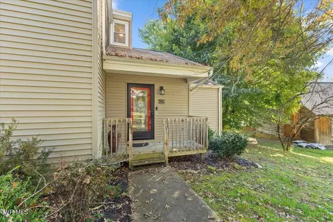 Exterior - 906 Hanson Drive Johnson City Tn 37601, Johnson City, TN 37601 photo 2 of 9