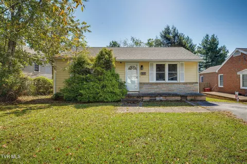 815 Polk Avenue Johnson City Tn 37604, Johnson City, TN 37604