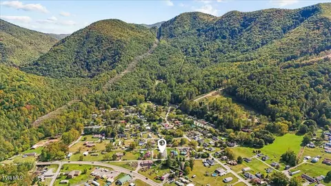 View/Area - 117 Cates Corner Hampton Tn 37658, Hampton, TN 37658 photo 5 of 5