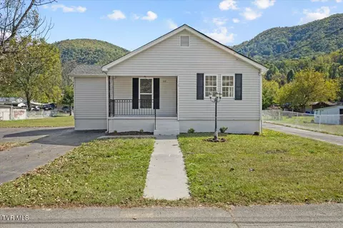 117 Cates Corner Hampton Tn 37658, Hampton, TN 37658
