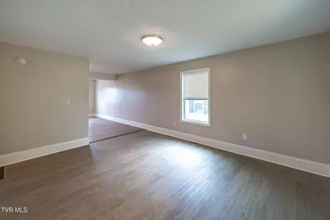 461 Douglas Street Bristol Va 24201, Bristol, VA 24201 photo 7