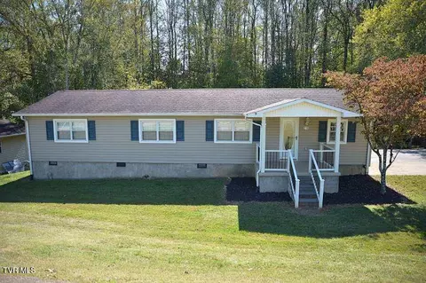 216 Old Weaver Pike Bluff City Tn 37618, Bluff City, TN 37618