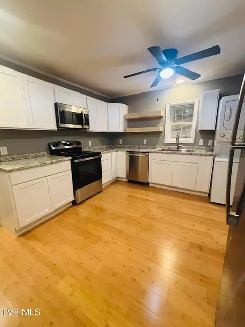 Kitchen - 405 Virginia Avenue Wise Va 24293, Wise, VA 24293 photo 1 of 5
