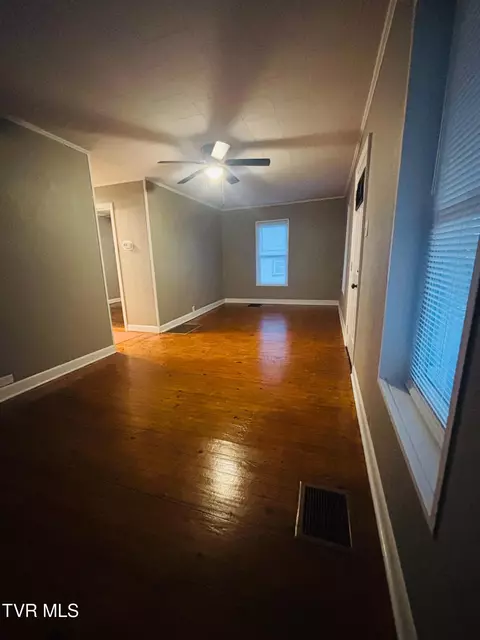 Living - 405 Virginia Avenue Wise Va 24293, Wise, VA 24293 photo 2 of 3