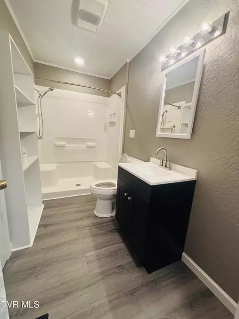 Bath - 405 Virginia Avenue Wise Va 24293, Wise, VA 24293 photo 1 of 1