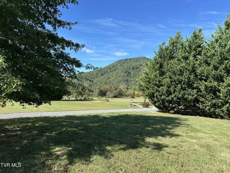 Exterior - 1323 Love Station Road Erwin Tn 37650, Erwin, TN 37650 photo 7 of 9