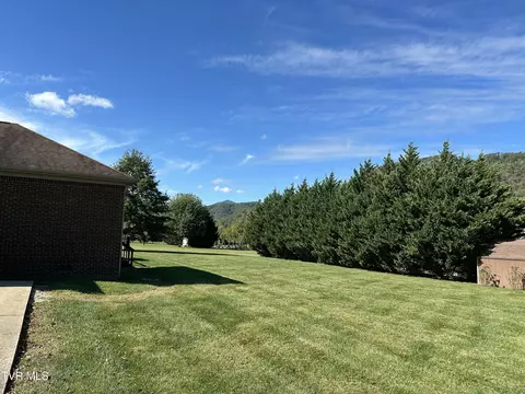 Exterior - 1323 Love Station Road Erwin Tn 37650, Erwin, TN 37650 photo 6 of 10
