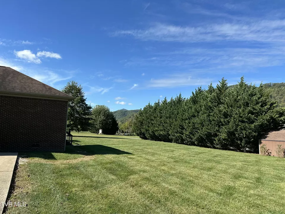 Exterior - 1323 Love Station Road Erwin Tn 37650, Erwin, TN 37650 photo 6 of 9