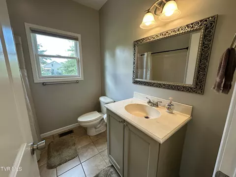 Bath - 1323 Love Station Road Erwin Tn 37650, Erwin, TN 37650 photo 5 of 5